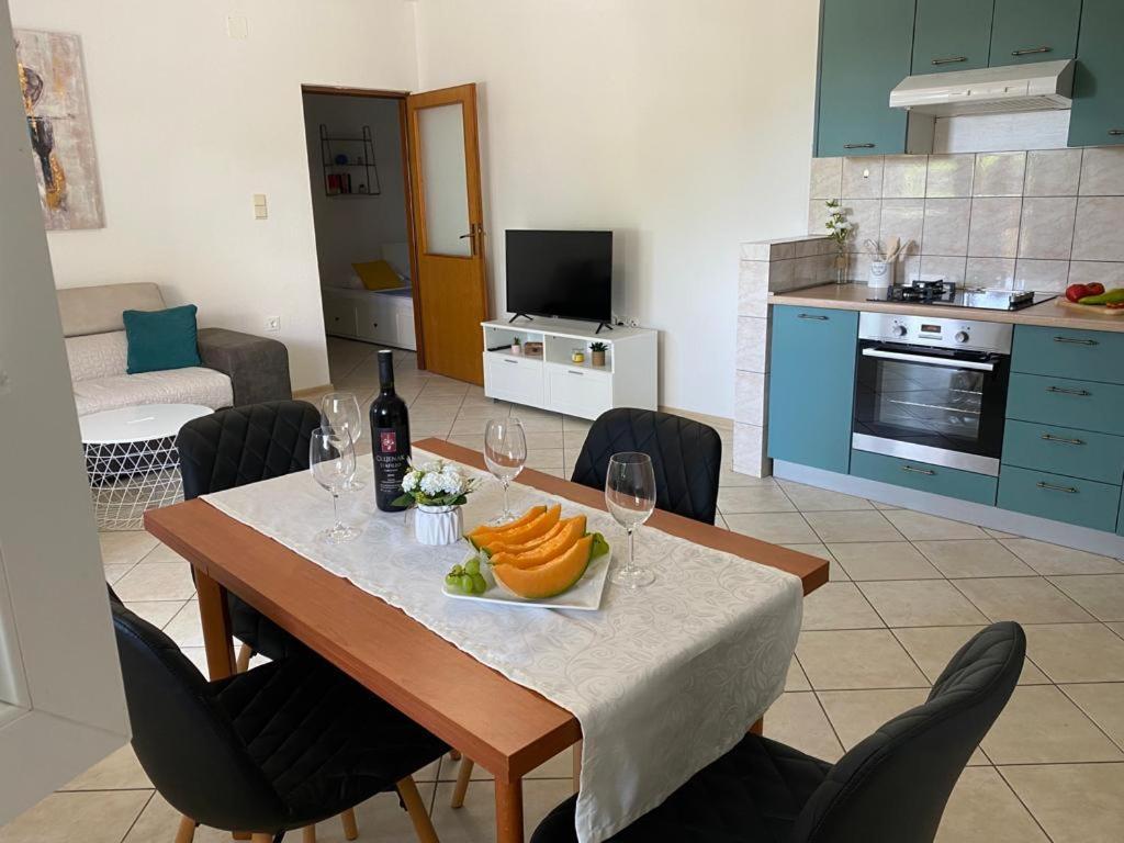 Apartmani Josipa Trogir Exterior photo