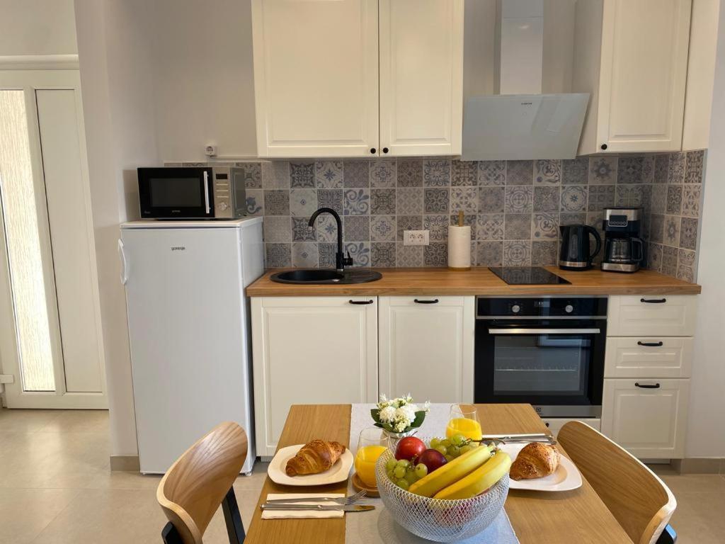Apartmani Josipa Trogir Exterior photo